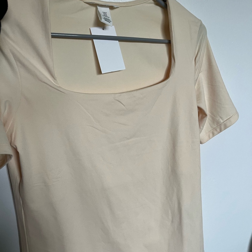 H&M Cream Short Sleeve Square Neck Top